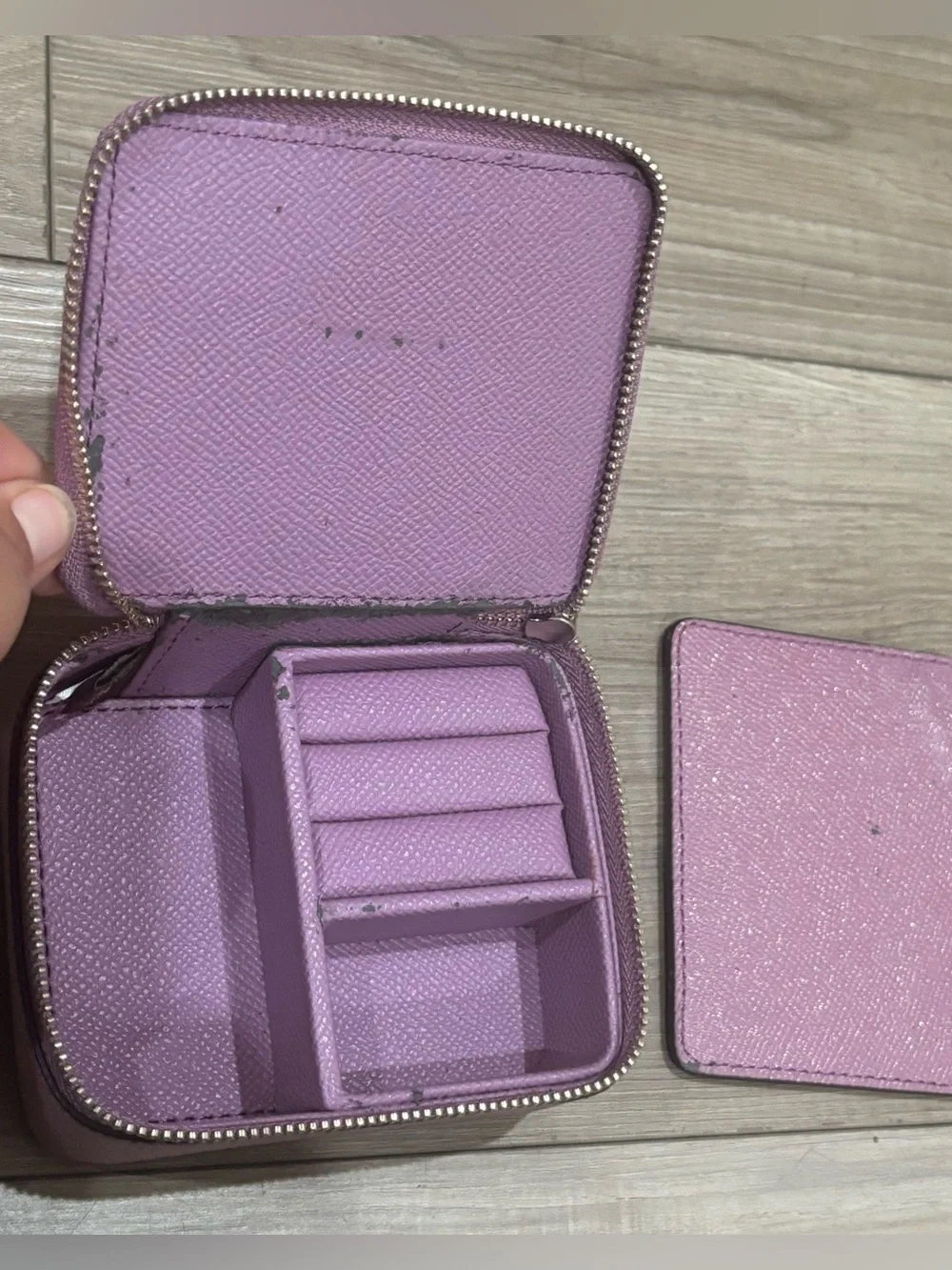 Flaws-Coach Purple Travel Jewelry Case